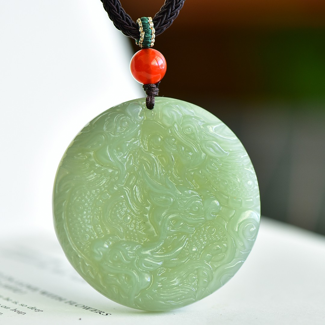 Echte chinesische Nephrit-Stei – Fine Jewelry & Watches Photos Bewertung und Preis