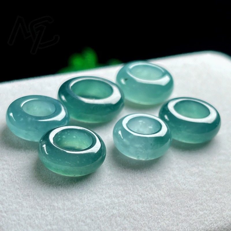 Natürlicher Smaragd Blauwasser – Jewelry & Watches Sp Z Oo Ul Frezerów 3 Bewertung und Preis