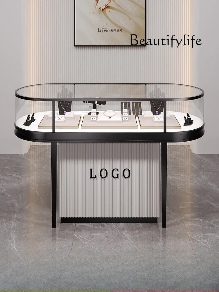 Y Ovaler Edelstahl-Schmuckpräs – Jewelry Y Watches Bewertung und Preis